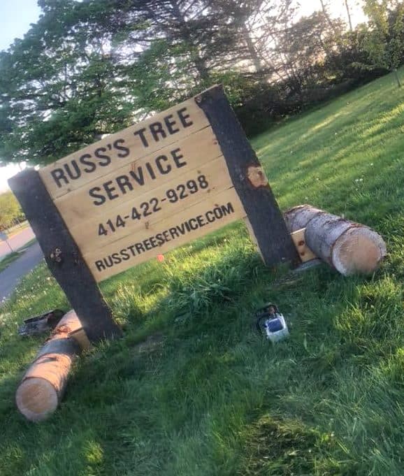 Russ's Tree Service sign.